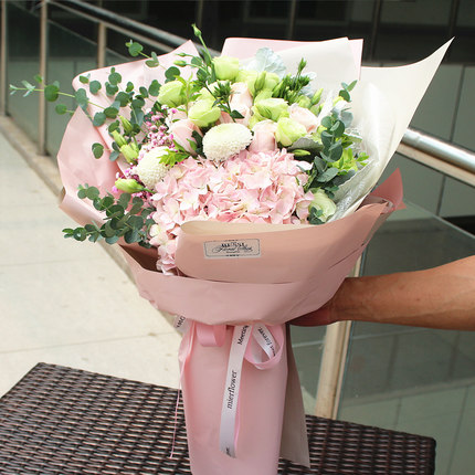 繡球玫瑰混搭花束